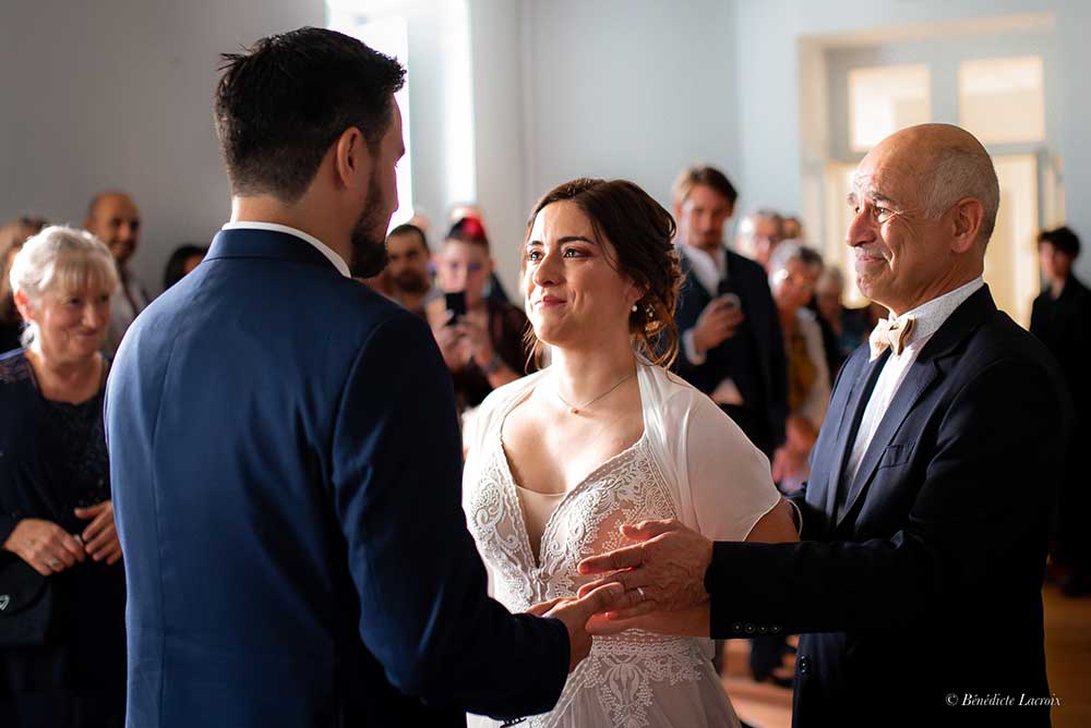 arrivée mariée mairie découverte papa