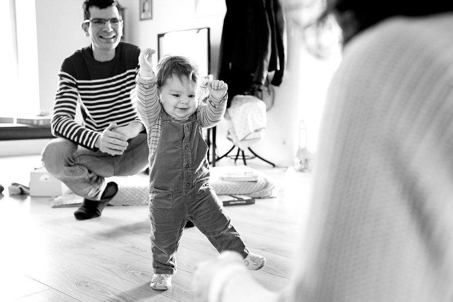 photographe enfant premiers pas reportage documentaire famille