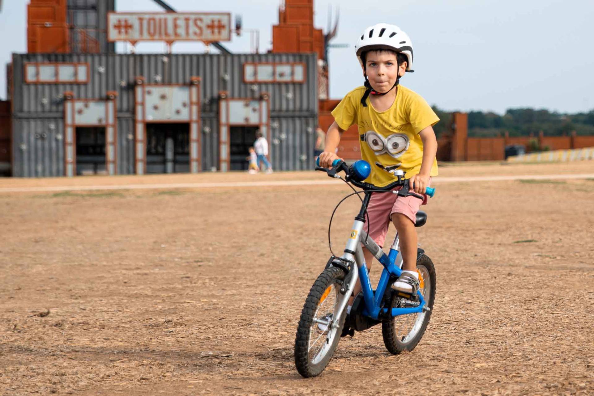 enfant vélo hellfest clisson